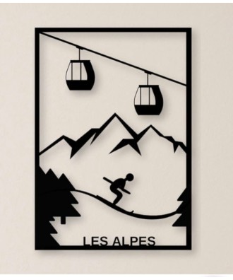 Tableau le skieur sous les télécabines dans les Alpes, découpe en bois de pin recyclé, grand modèle