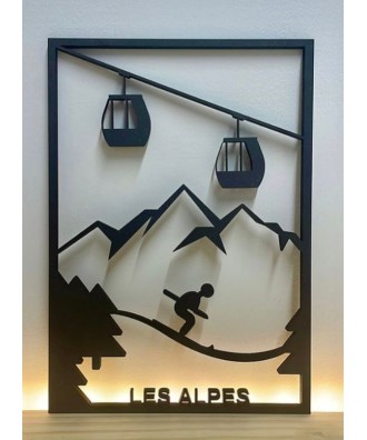 Tableau le skieur sous les télécabines dans les Alpes, découpe en bois de pin recyclé, grand modèle