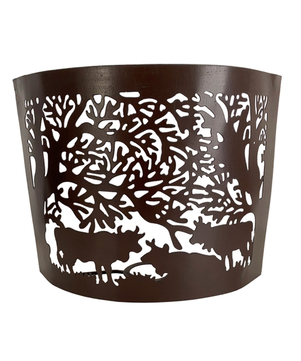 Lampe applique en métal avec découpe de 3 vaches sur fond d'alpage