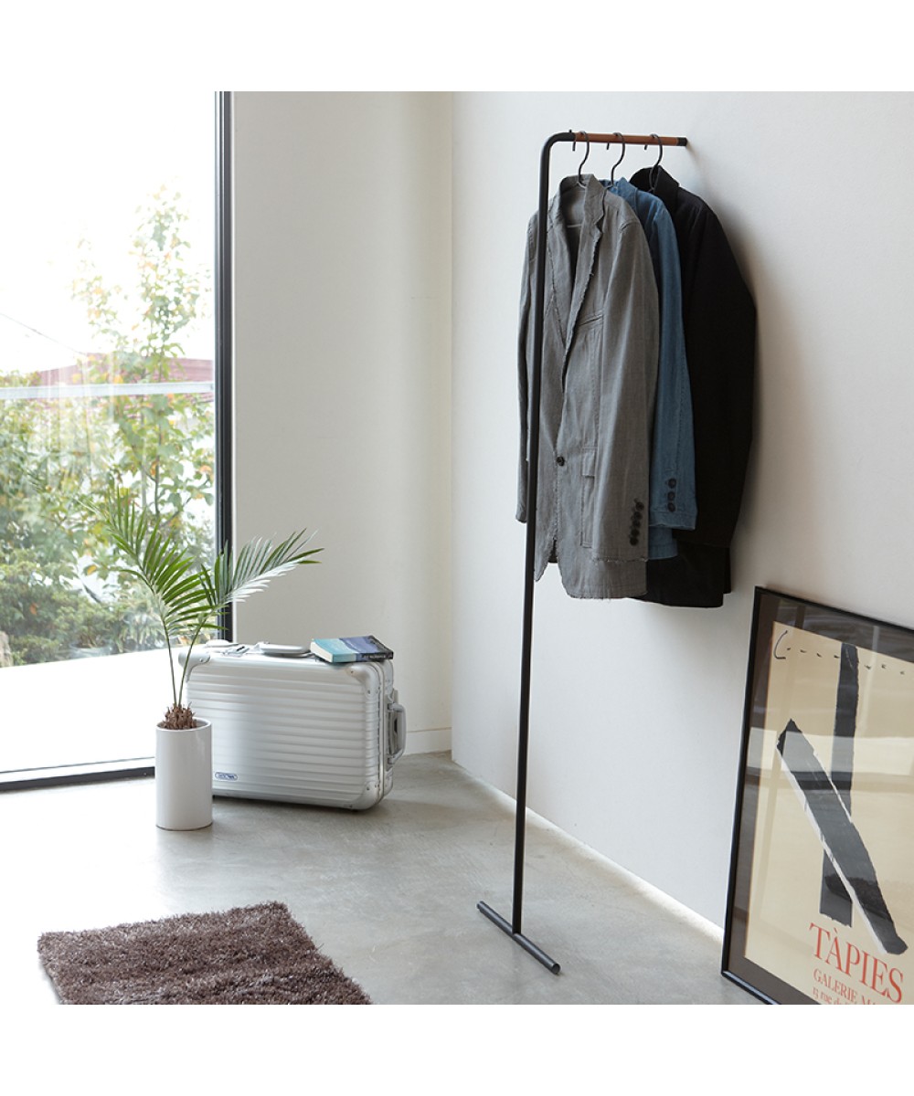Meuble - Portemanteau noir en métal, finitions bois