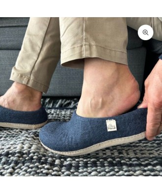 Chausson - Pantoufle d'intérieur en feutrine 100% laine naturelle, semelle en cuir antiglisse, bleu marine